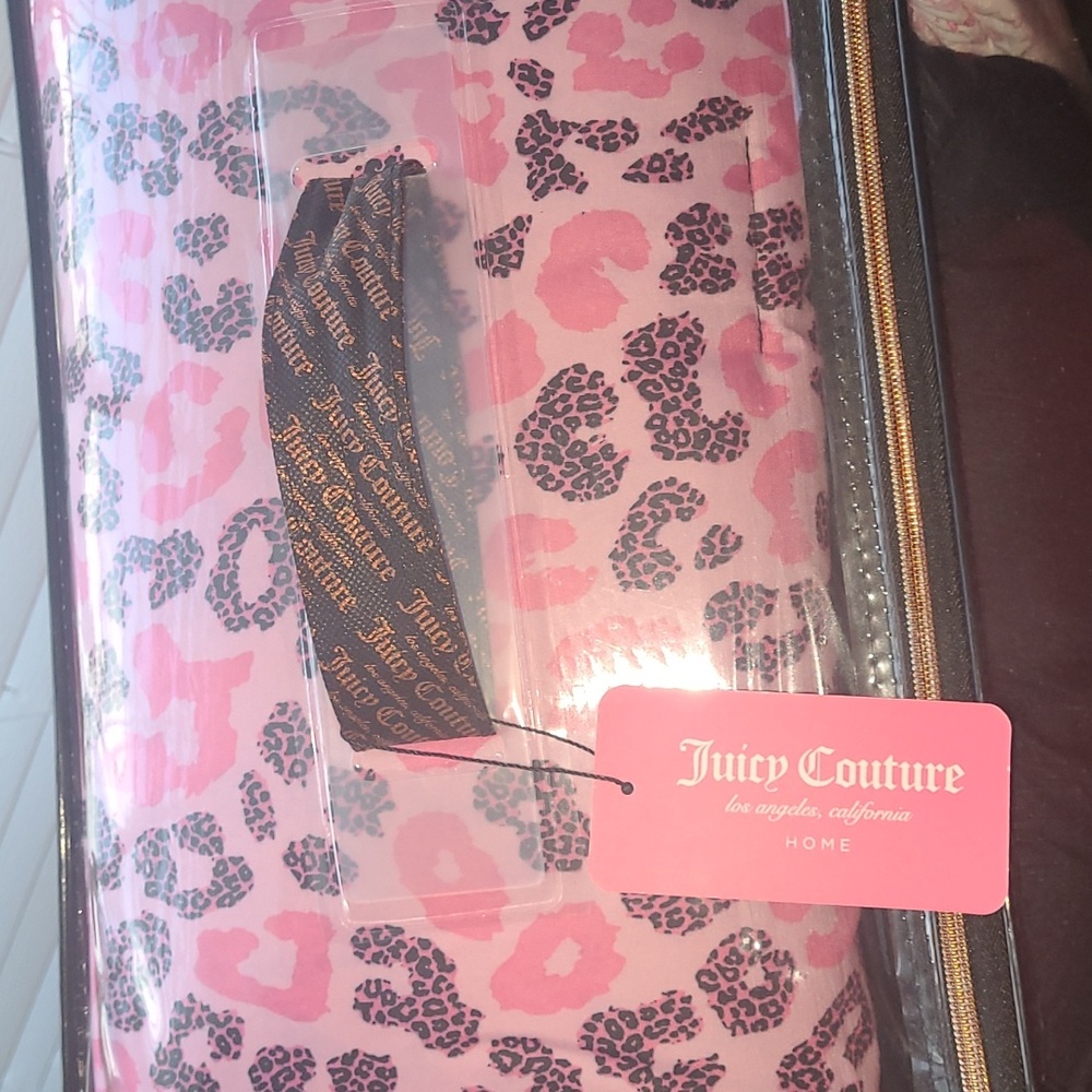 Juicy Couture Pink Comforter Set Luxurious Bedding - Queen - Picture 10 of 11